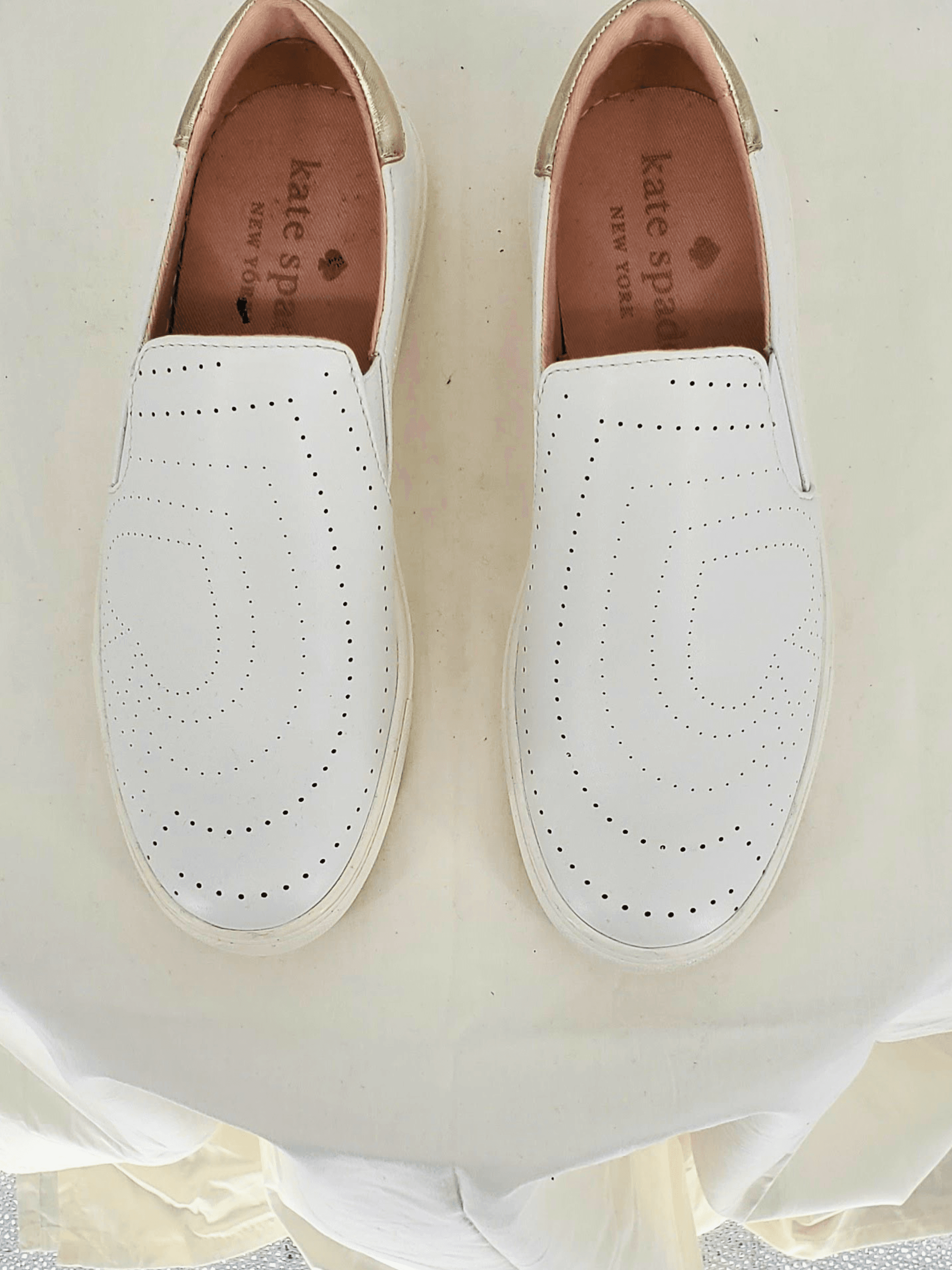 Kate Spade, Front. Condition: Excellent.