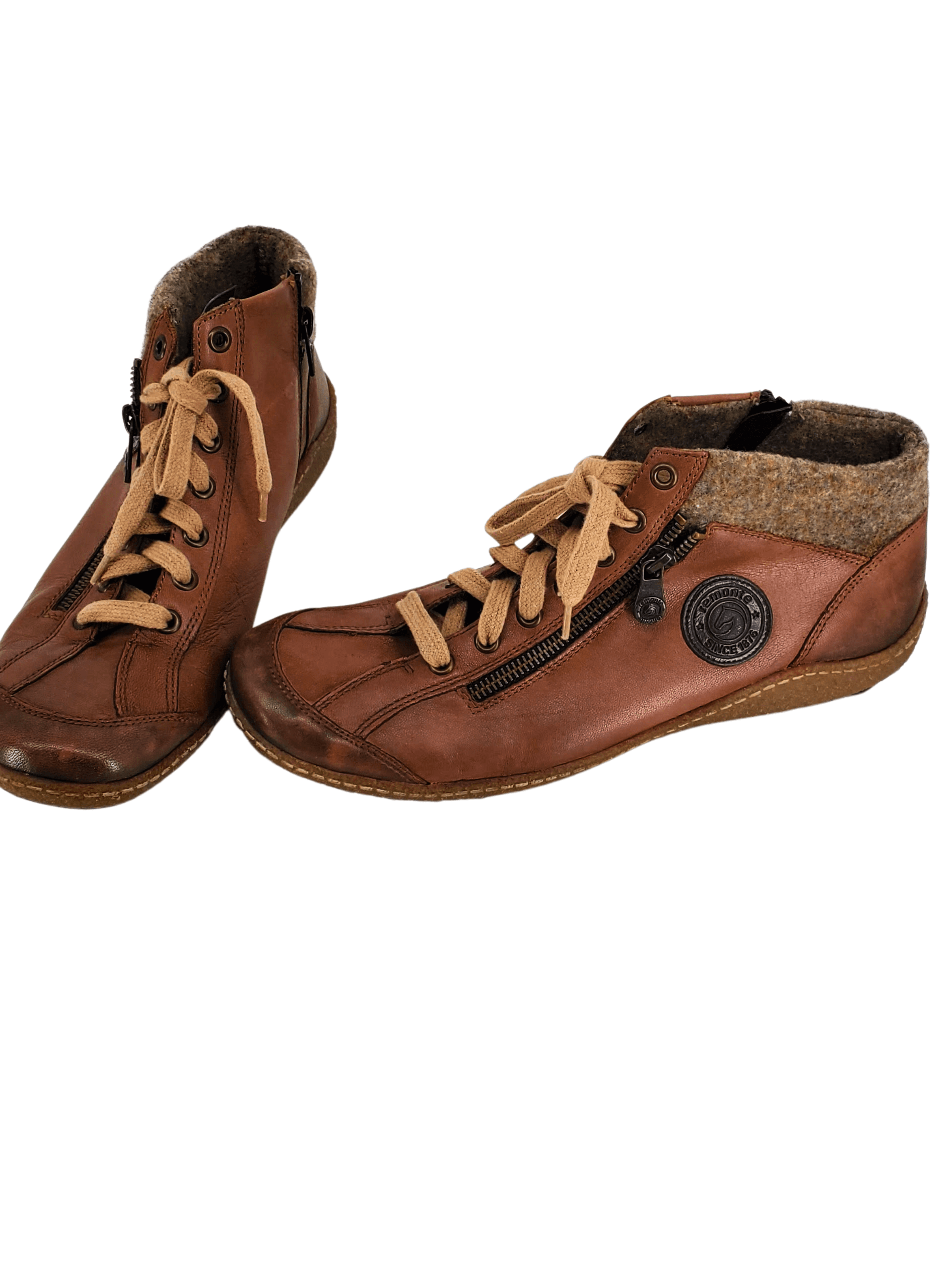 Remonte chestnut brown leather with wool interior , Front. Condition: Excellent.