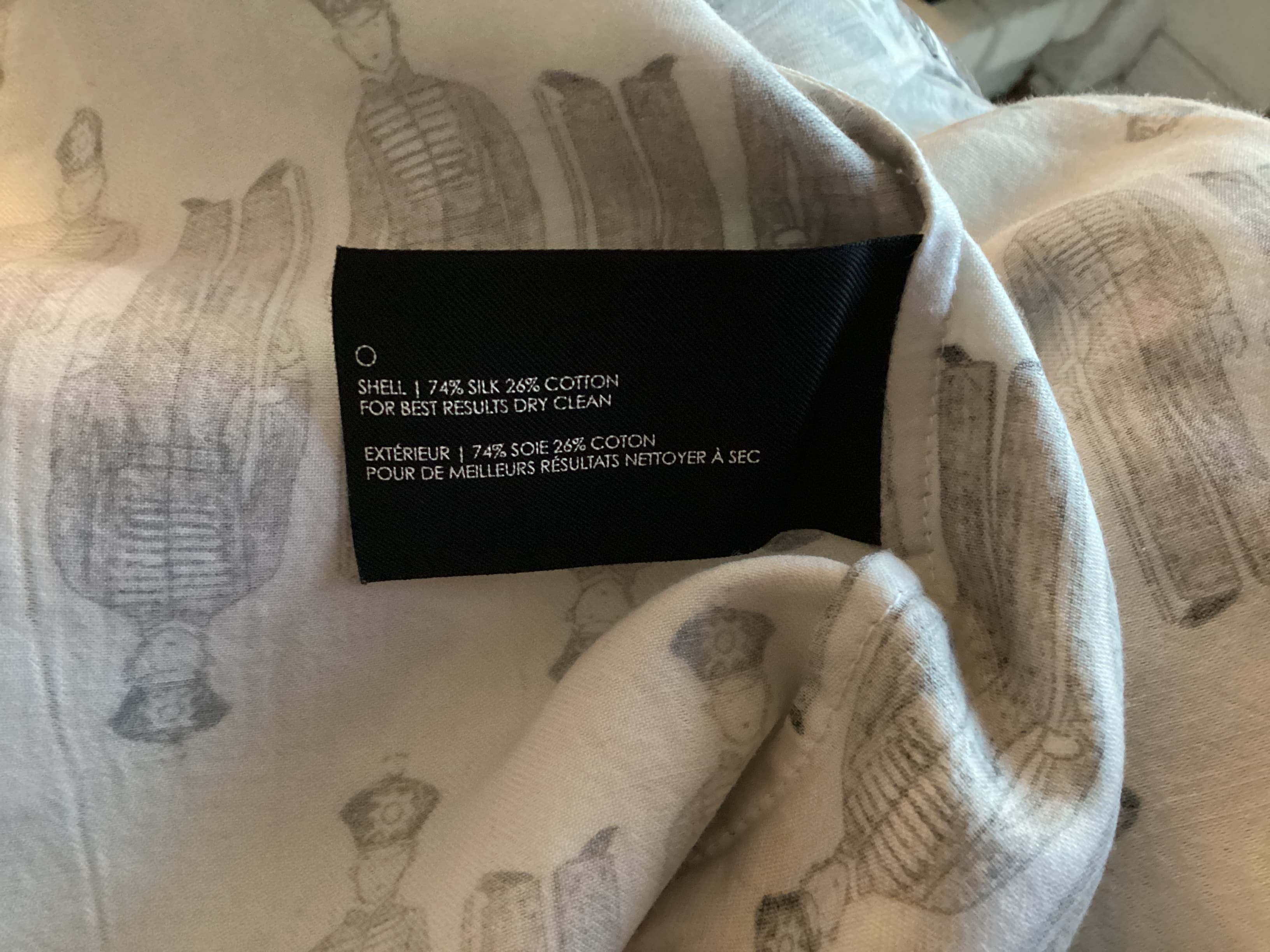 Club Monaco, Frente. Condición: Mint.