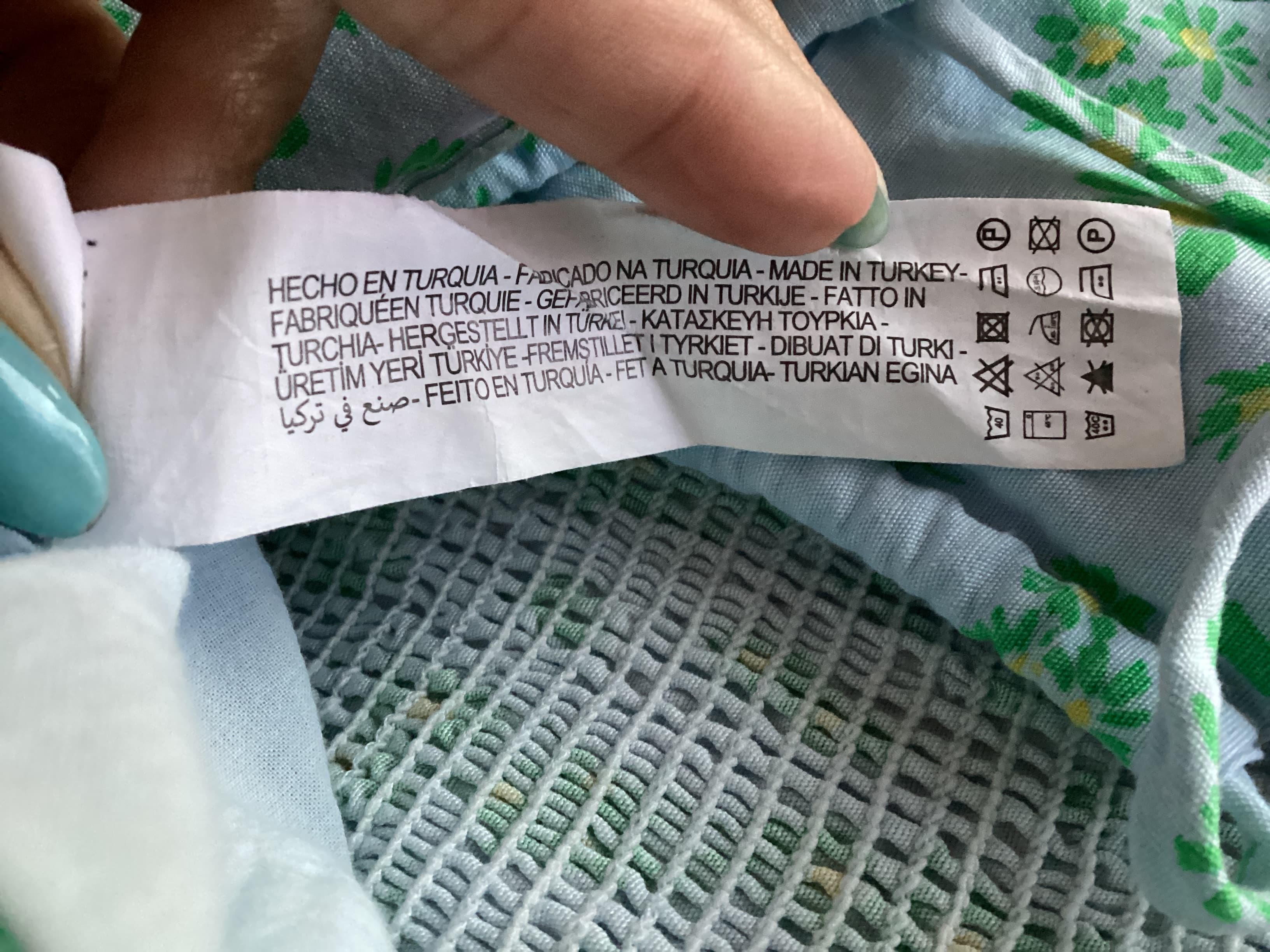 Zara, Frente. Condición: Mint.