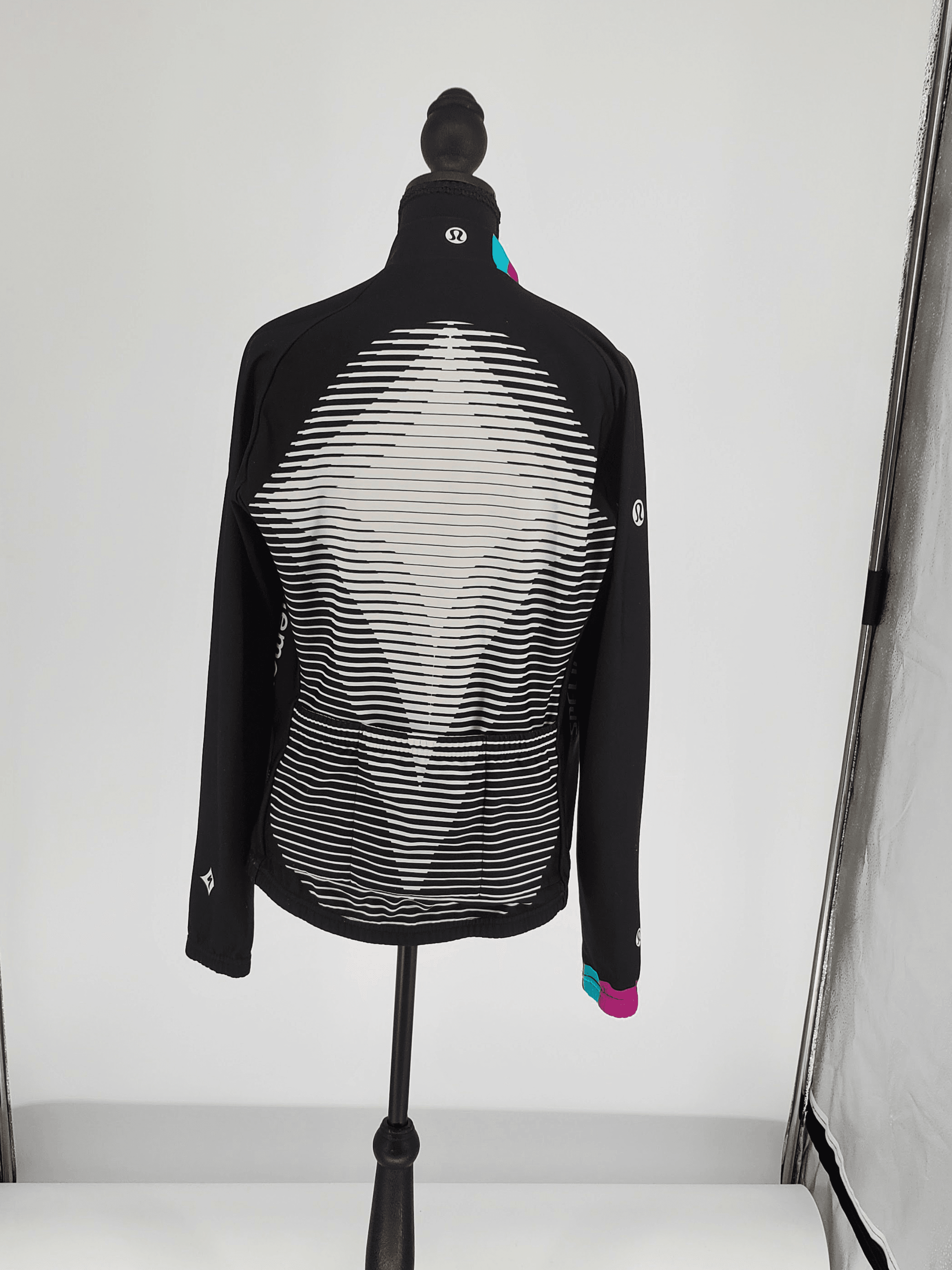 Lululemon , Front. Condition: Mint.