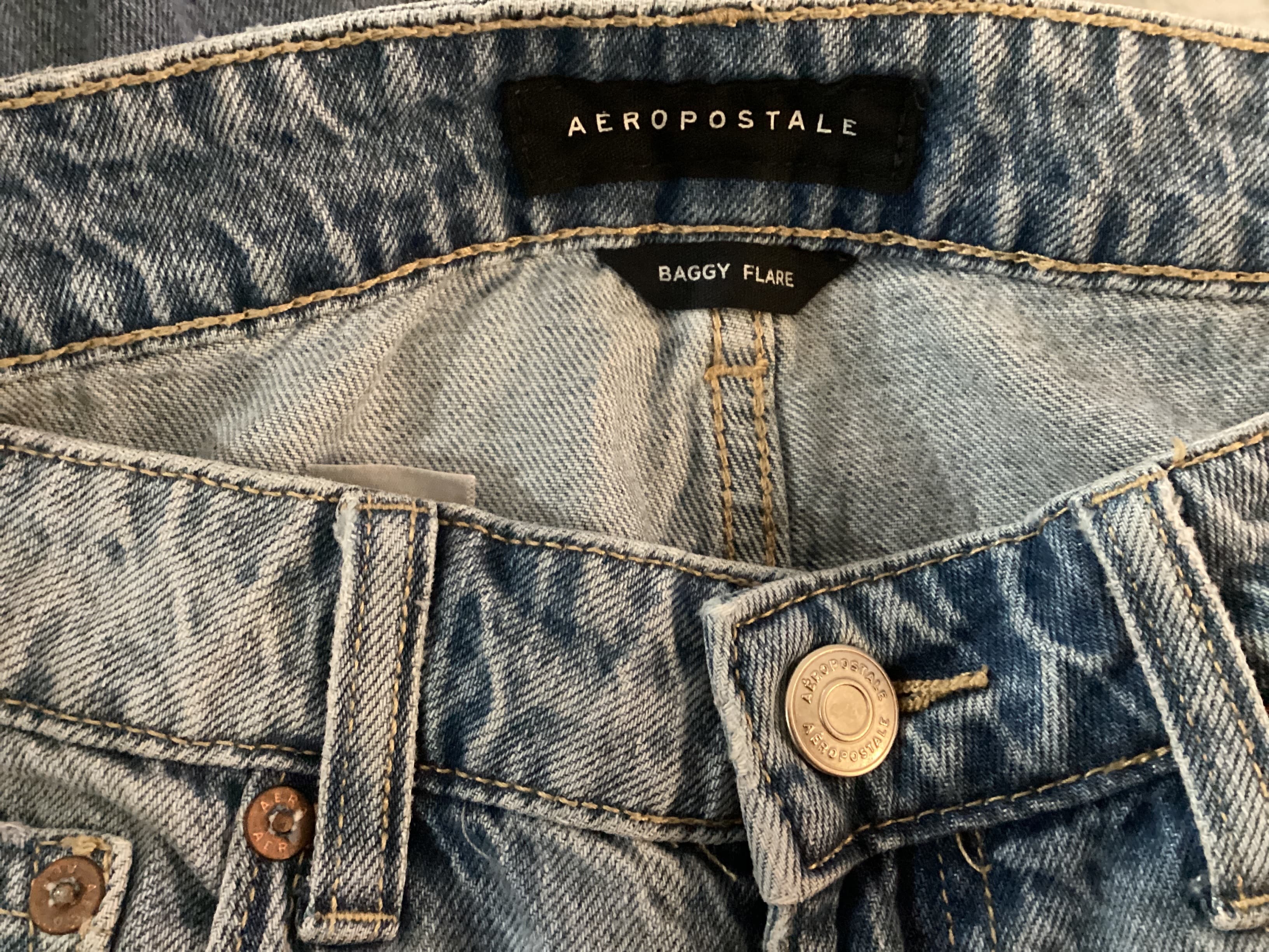 Areopostale jeans, Frente. Condición: Excellent.
