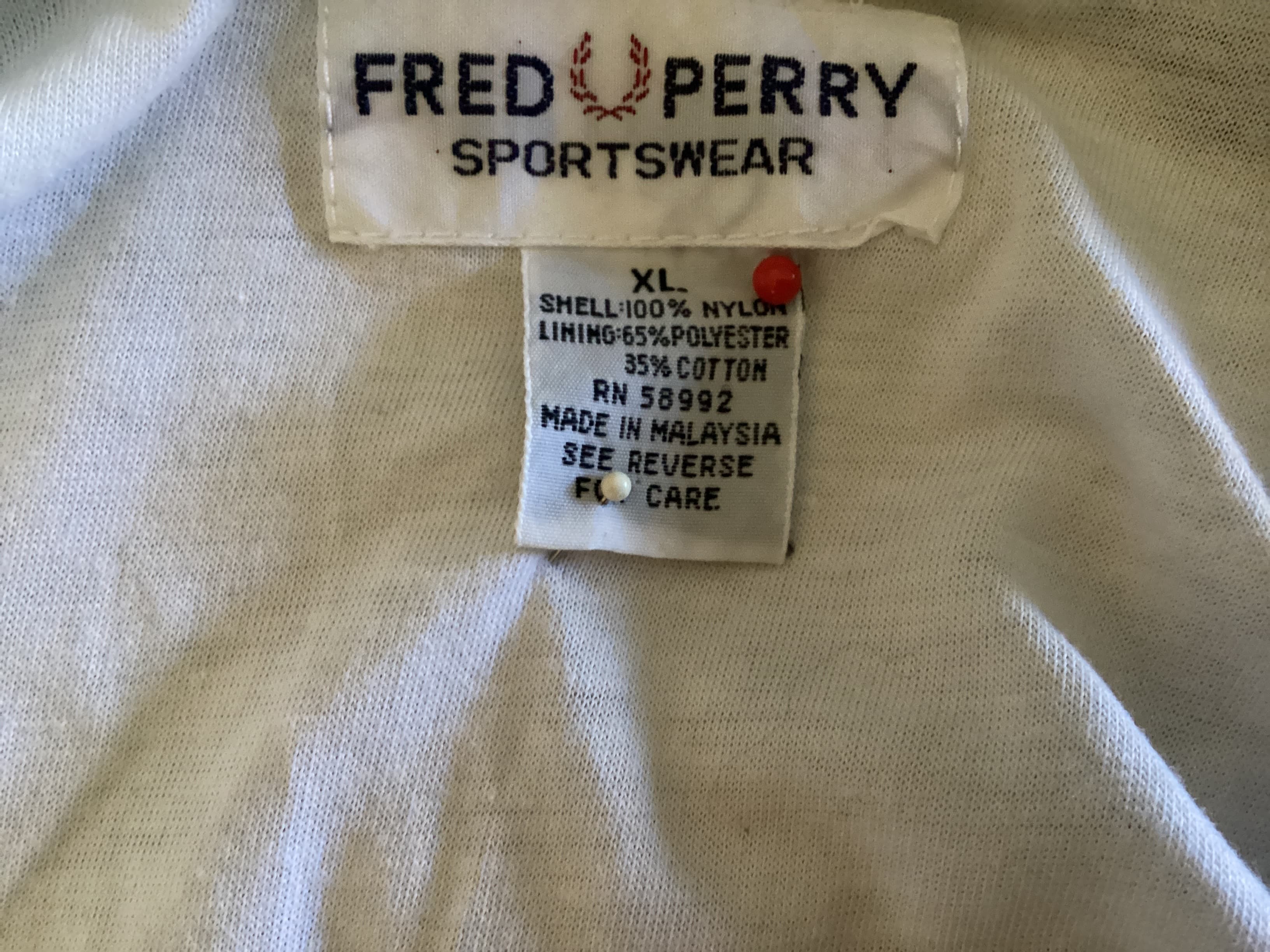 Fred Perry Vintage Sportwear Y2K, Frente. Condición: Mint.